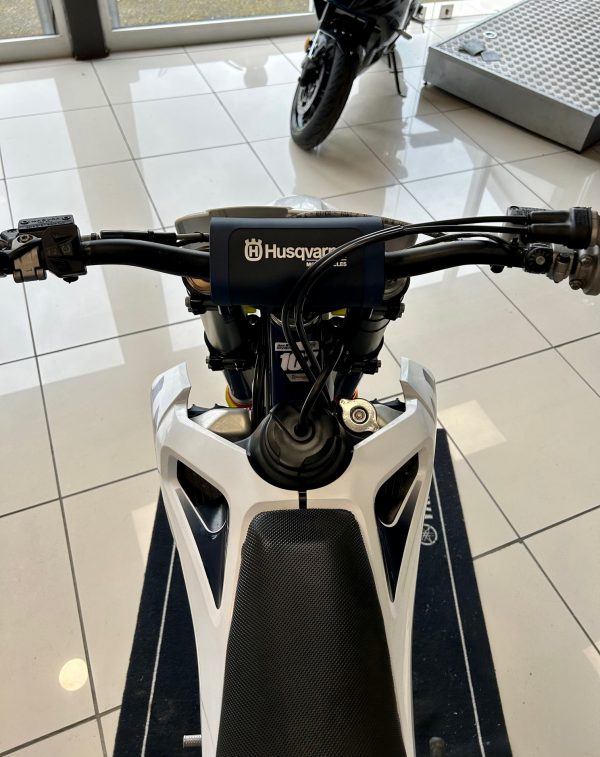 HUSQVARNA 250 FC – Image 2