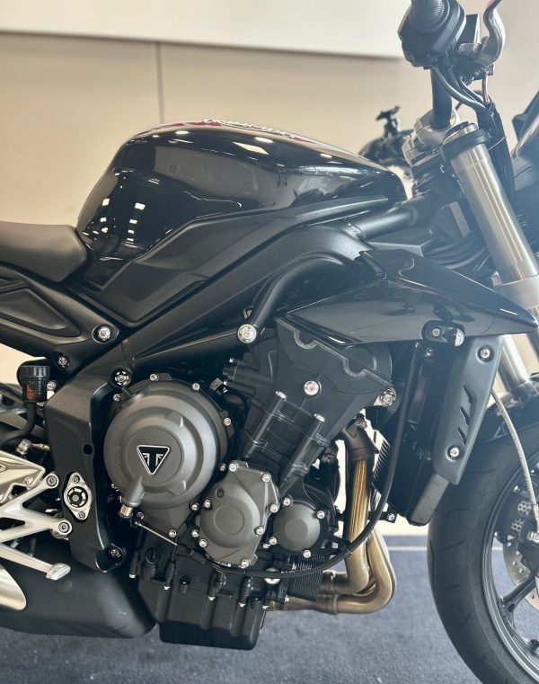 TRIUMPH Street Triple 660 – Image 3
