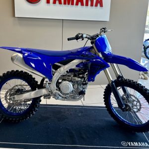 YAMAHA 450 YZF 2023 DESTOCKAGE ( 153.77€  / MOIS )