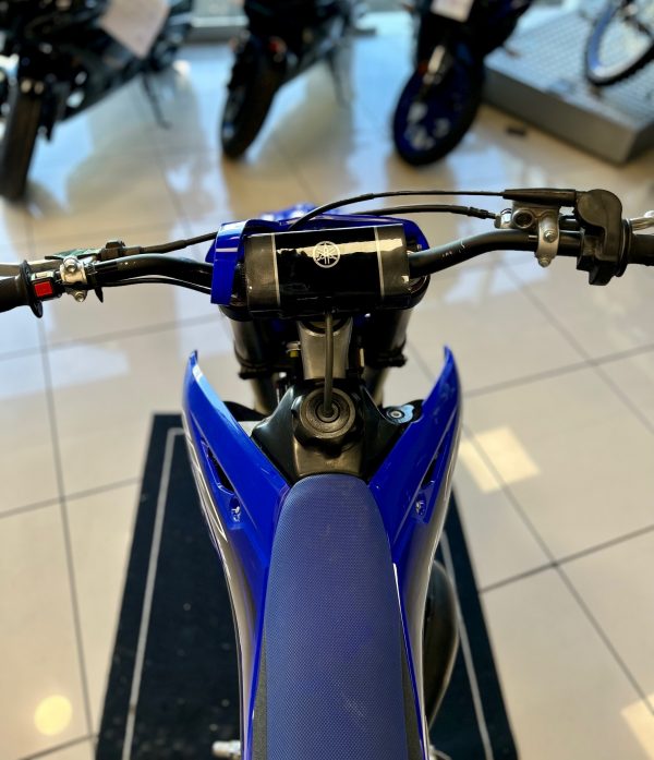 YAMAHA YZ 125 – Image 5