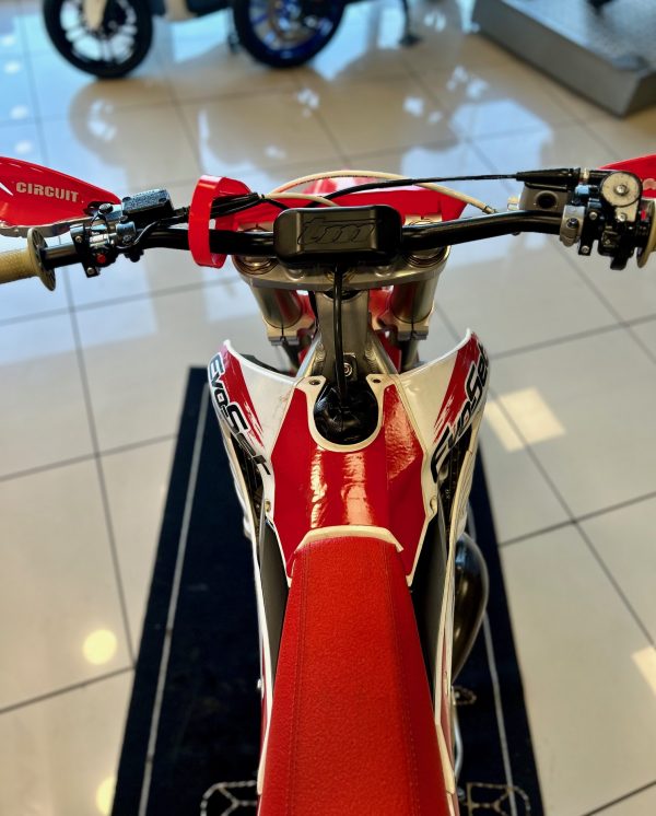 TM 125 MX – Image 7