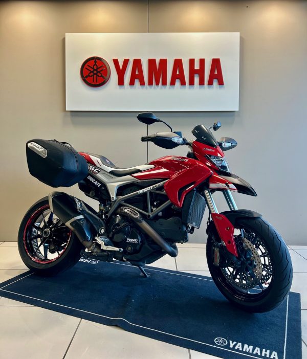 DUCATI HYPERSTRADA 821