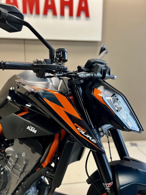 KTM 890 DUKE R – Image 9