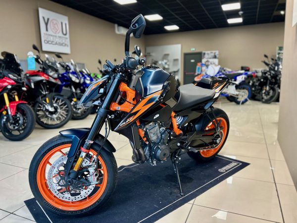 KTM 890 DUKE R – Image 3