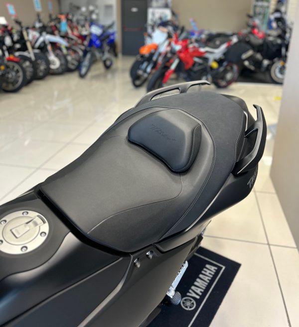 YAMAHA TMAX 560 – Image 5