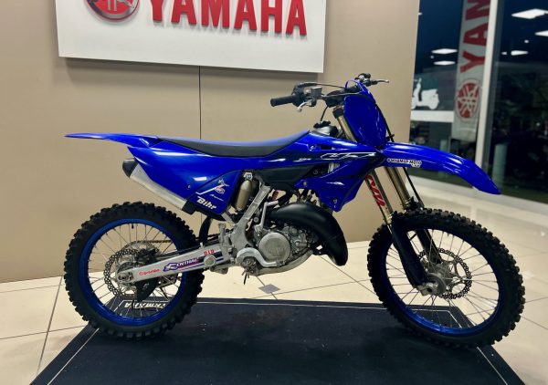 YAMAHA 125 YZ – Image 2