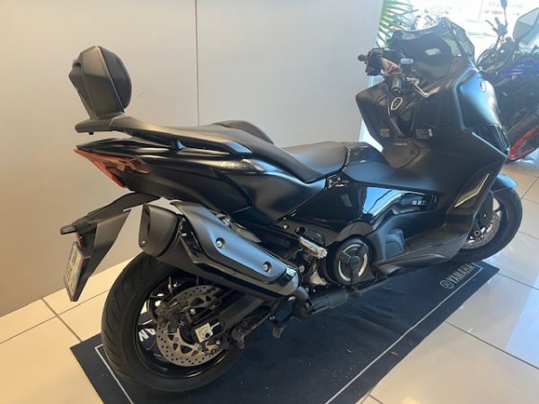 YAMAHA TMAX 560 TECH MAX – Image 6