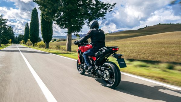 YAMAHA TRACER 9 – Image 6