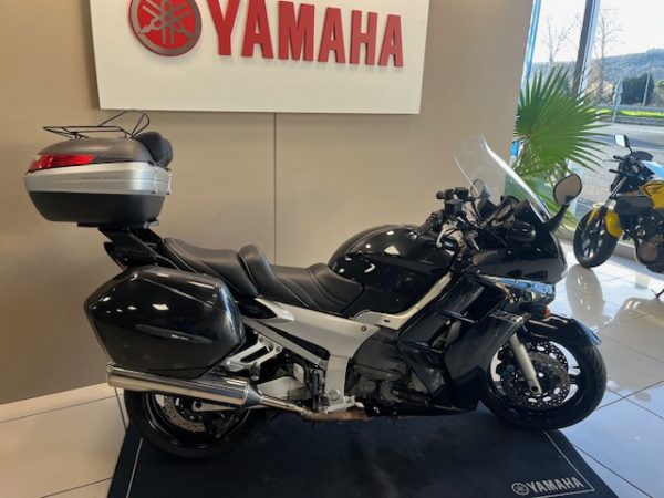 YAMAHA FJR 1300 – Image 4
