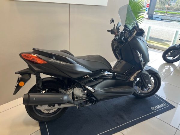 YAMAHA XMAX 125 IRON MAX – Image 2