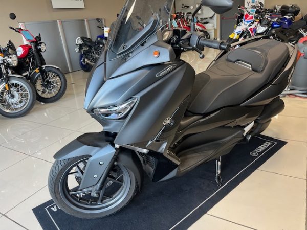 YAMAHA XMAX 125 IRON MAX – Image 3