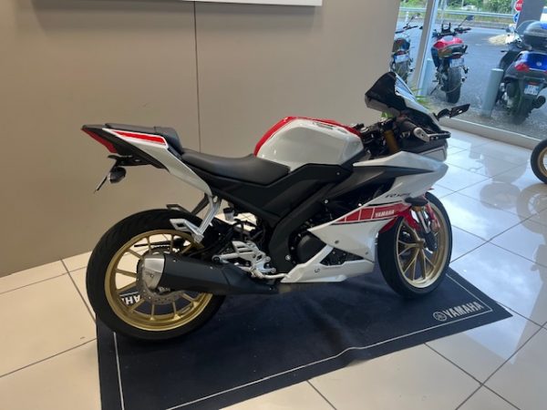YAMAHA YZF 125 R ABS – Image 2