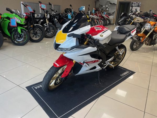 YAMAHA YZF 125 R ABS – Image 3