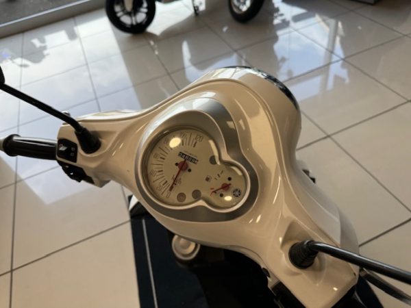 YAMAHA DELIGHT 125 – Image 5