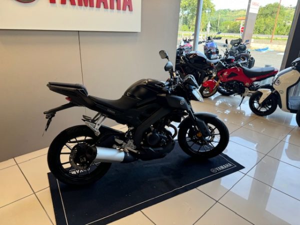 YAMAHA MT-125 ABS – Image 4
