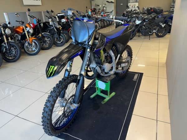 YAMAHA YZ125 MONSTER ENERGY – Image 3