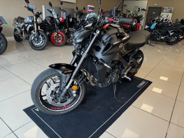 YAMAHA MT-09 – Image 5