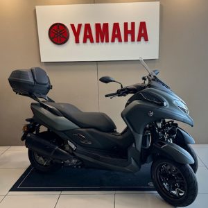 YAMAHA TRICITY 300