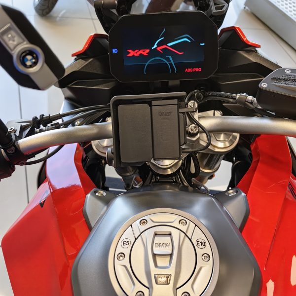 BMW F 900 XR – Image 4