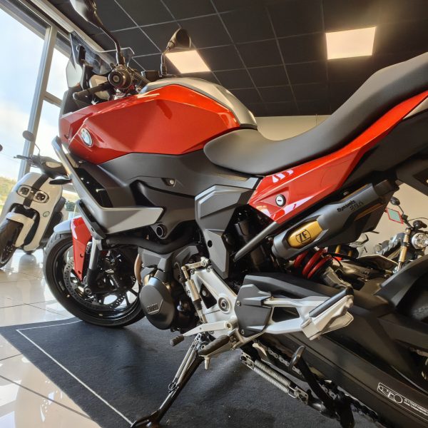 BMW F 900 XR – Image 3