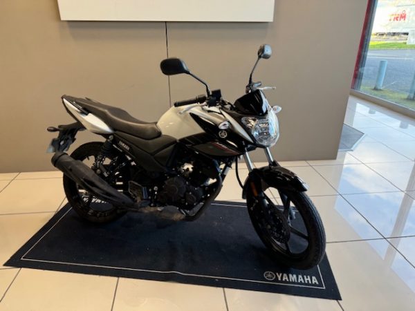 YAMAHA YS 125 – Image 3