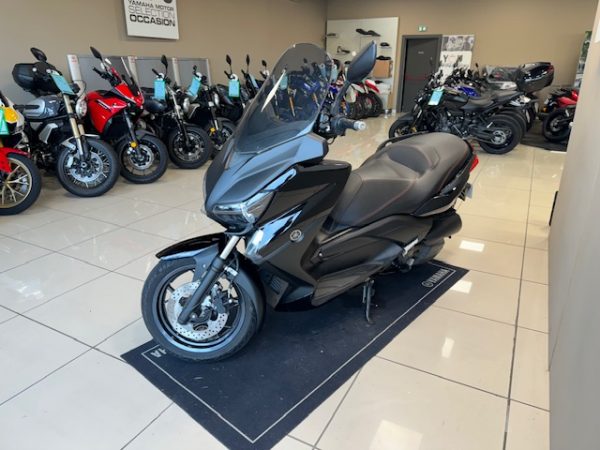 YAMAHA XMAX 125 – Image 2