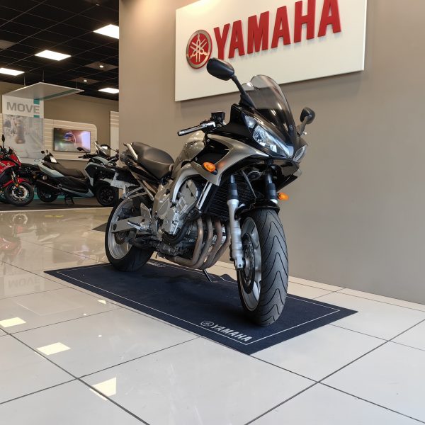 YAMAHA FZ6 600 FAZER – Image 4