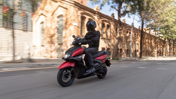 YAMAHA RAYZR 125 – Image 4
