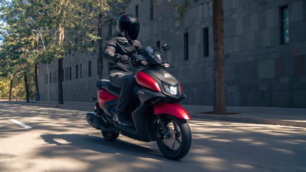 YAMAHA RAYZR 125 – Image 5