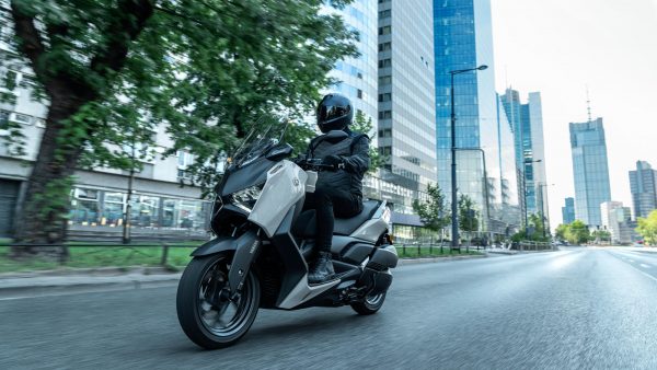 YAMAHA XMAX 300 TECH MAX+ – Image 5