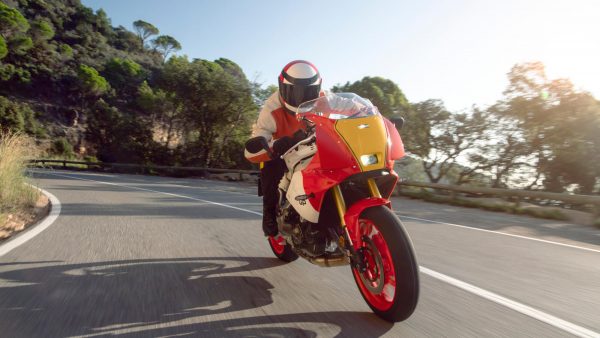YAMAHA XSR900 GP – Image 4