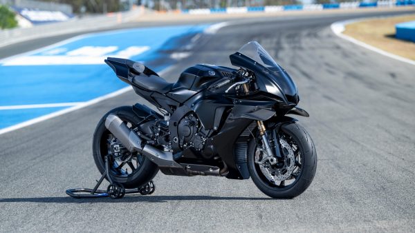 YAMAHA YZF-R1 RACE – Image 2