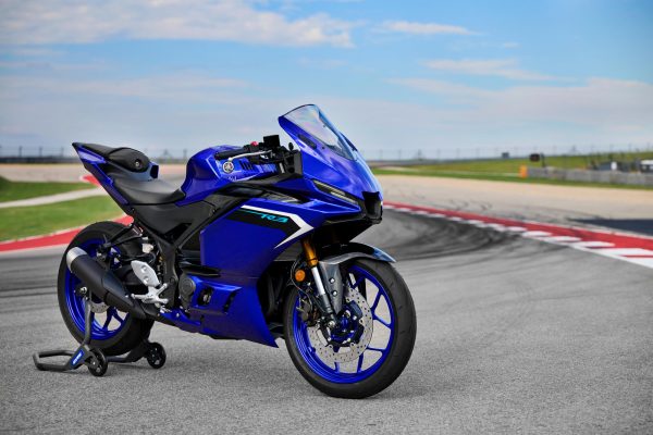 YAMAHA YZF-R3 – Image 3