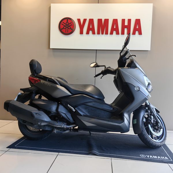 YAMAHA X-MAX 400