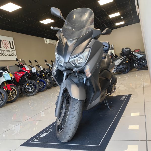 YAMAHA X-MAX 400 – Image 3
