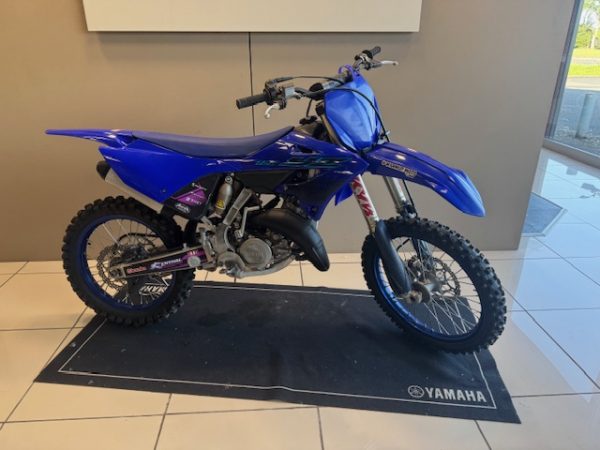 YAMAHA YZ 125 – Image 2