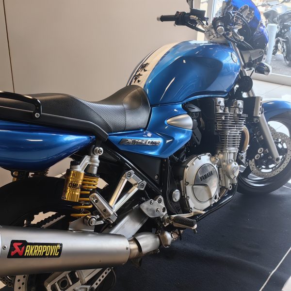YAMAHA XJR 1300 – Image 4