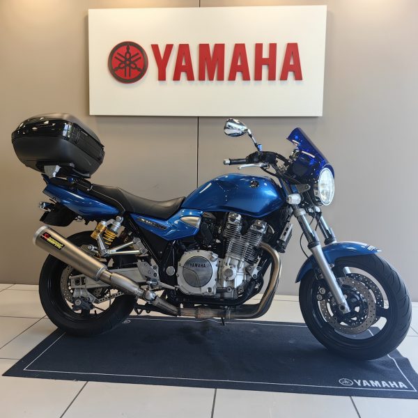 YAMAHA XJR 1300