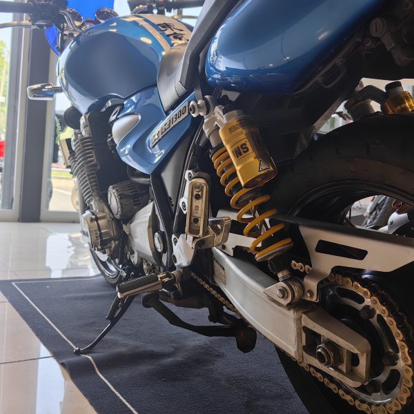 YAMAHA XJR 1300 – Image 2