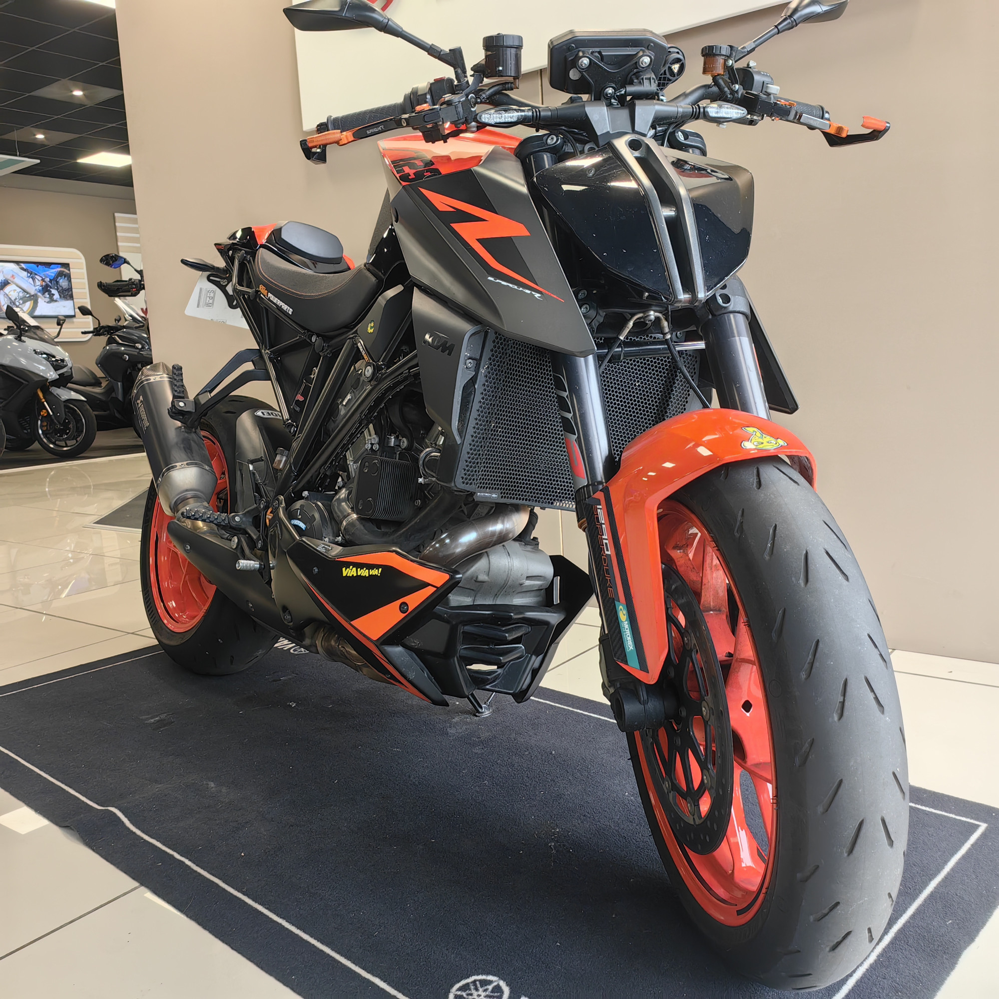 KTM 1290 SUPER DUKE R – Image 4