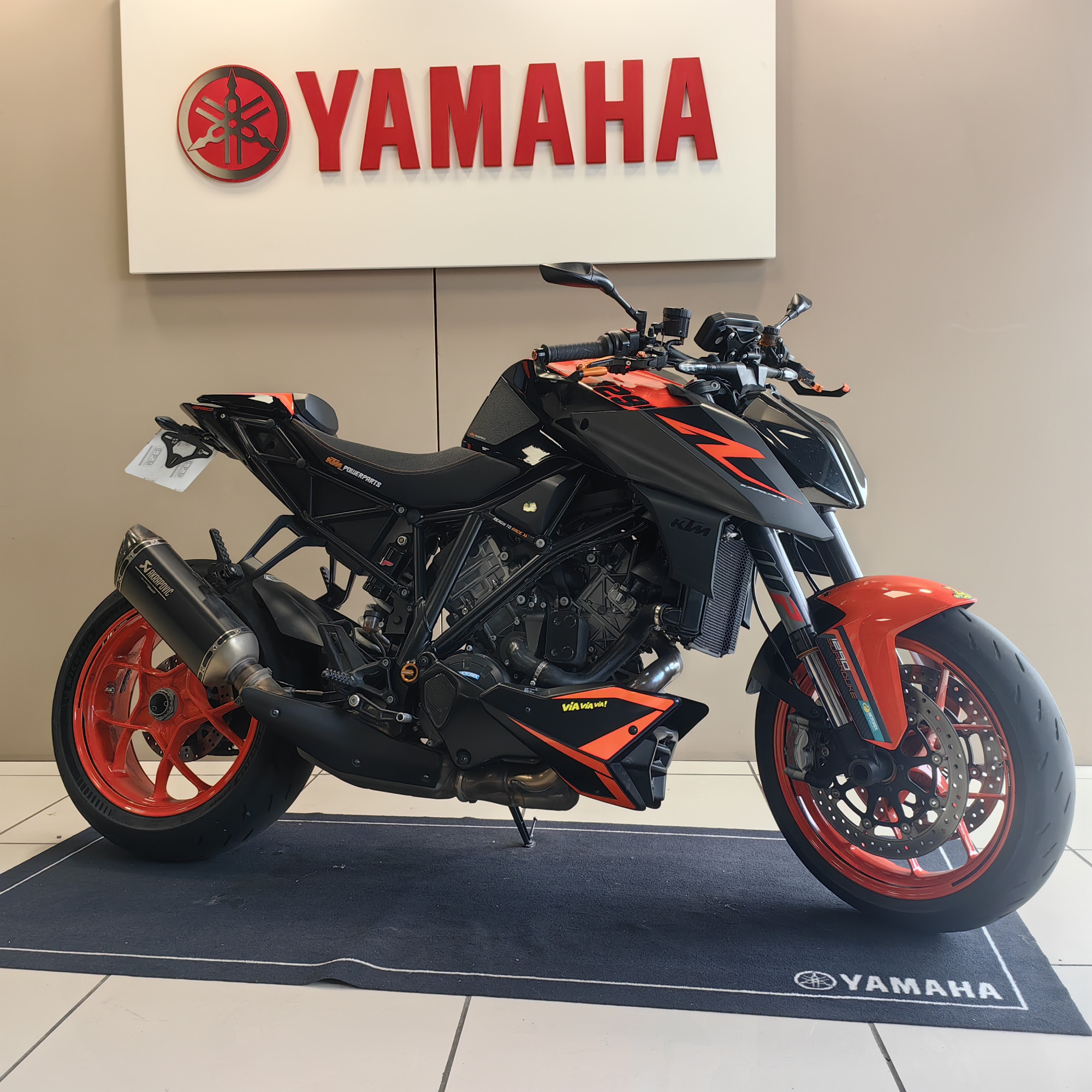 KTM 1290 SUPER DUKE R – Image 7