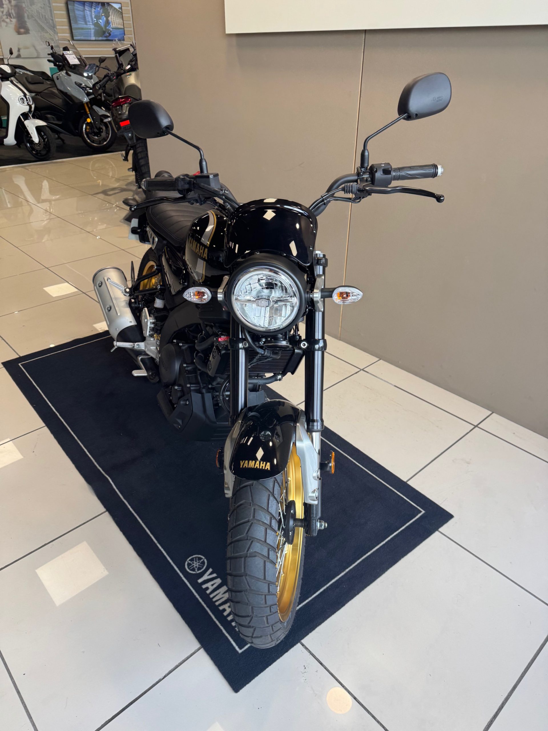 YAMAHA XSR 125 Legacy – Image 4