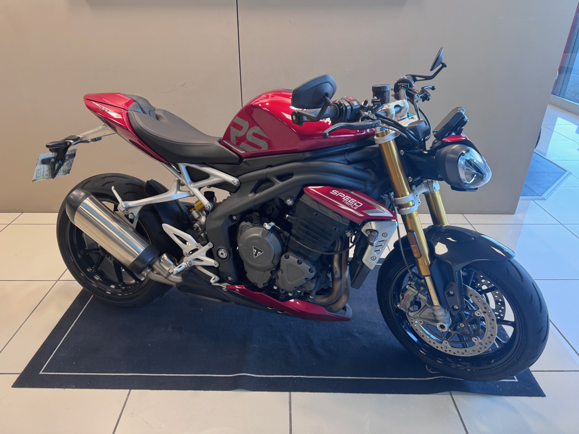 TRIUMPH SPEED TRIPLE 1200 RS – Image 9