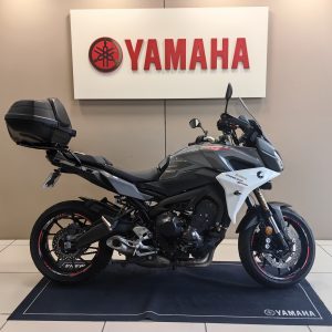 YAMAHA TRACER 900