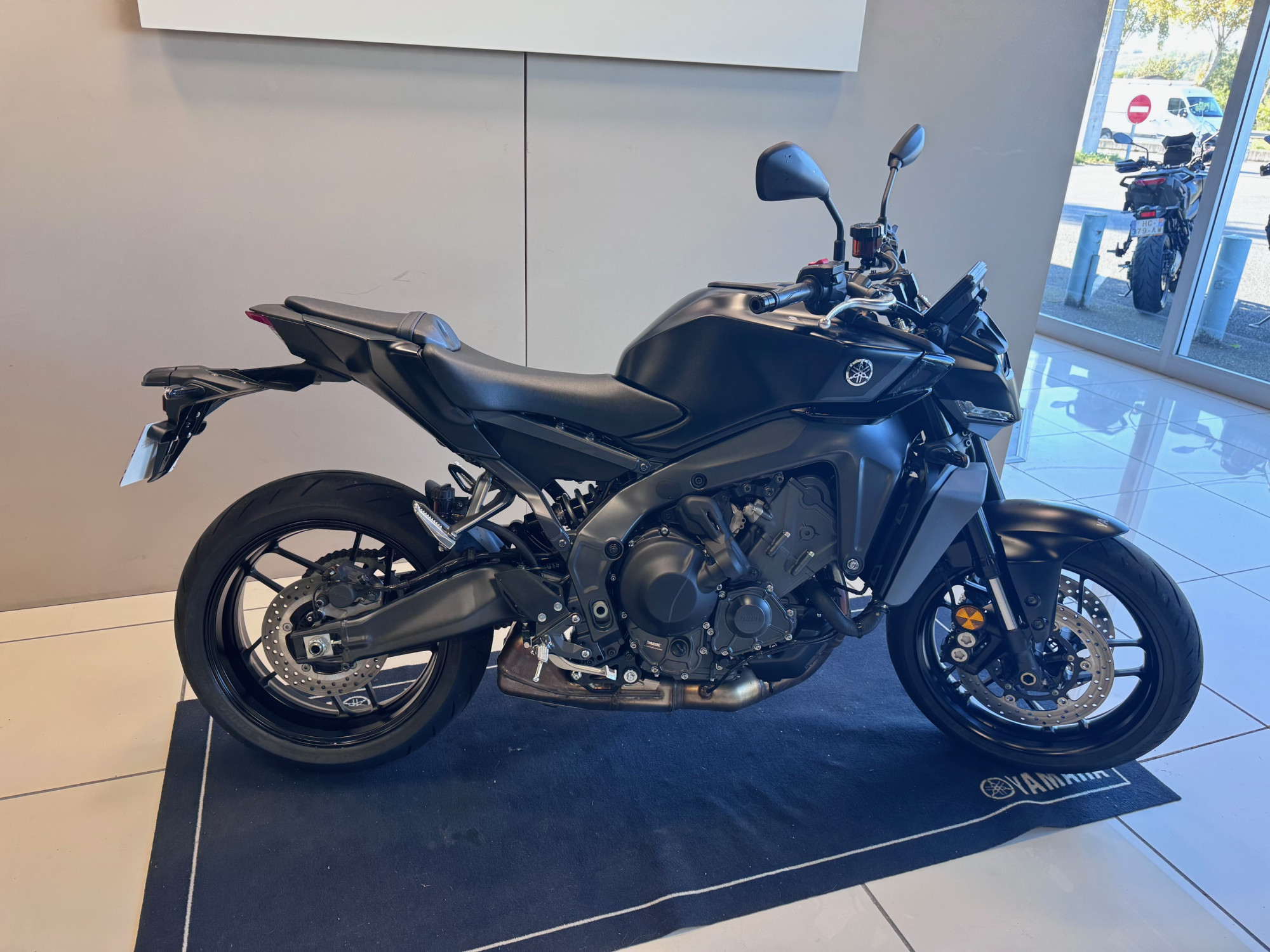 YAMAHA MT-09 Y-AMT – Image 2