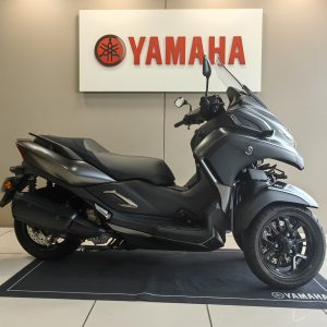 YAMAHA TRICITY 300