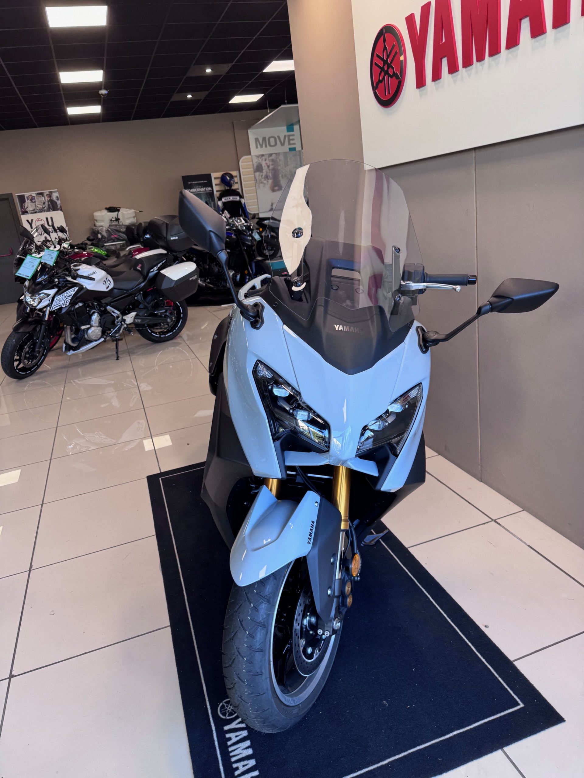 YAMAHA XP T-MAX 560 TECH MAX – Image 5