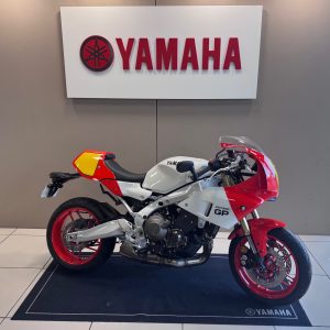 YAMAHA XSR 900 GP