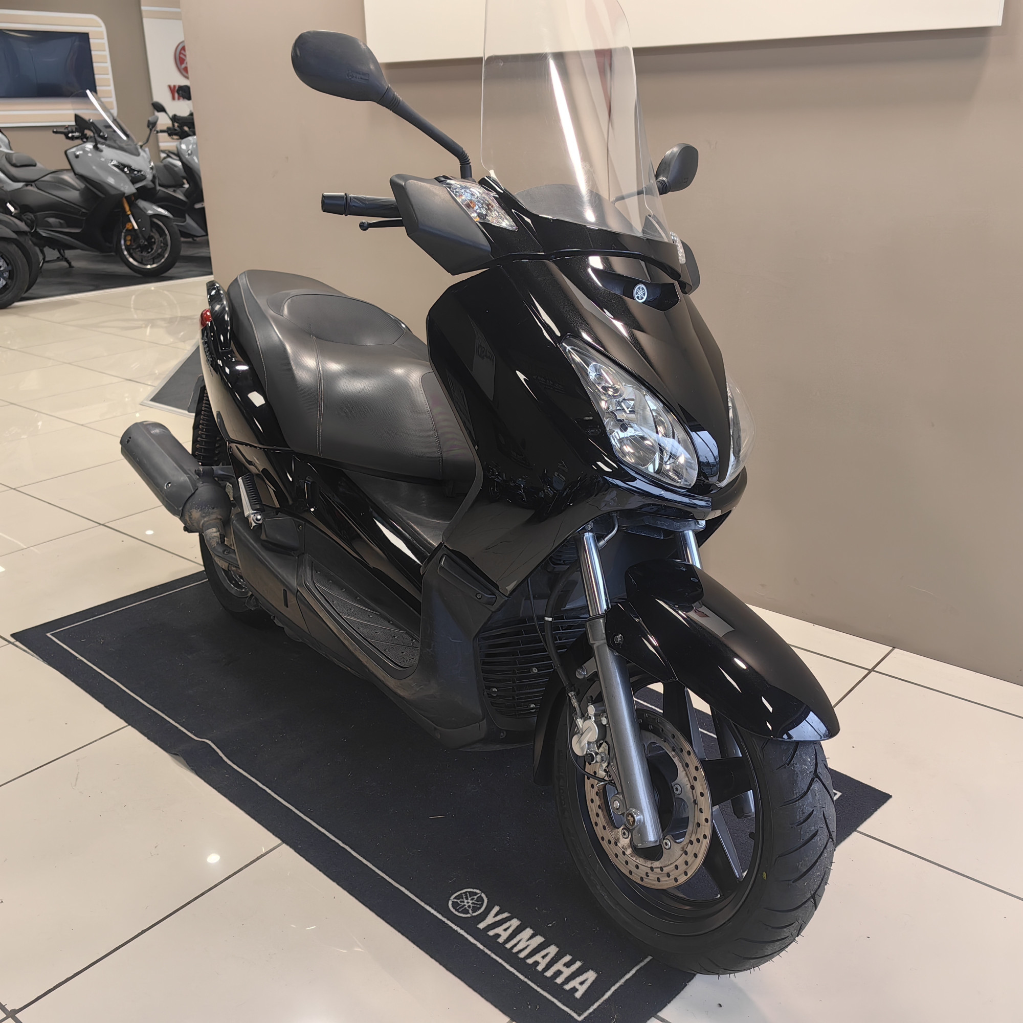 YAMAHA XMAX 125 – Image 2