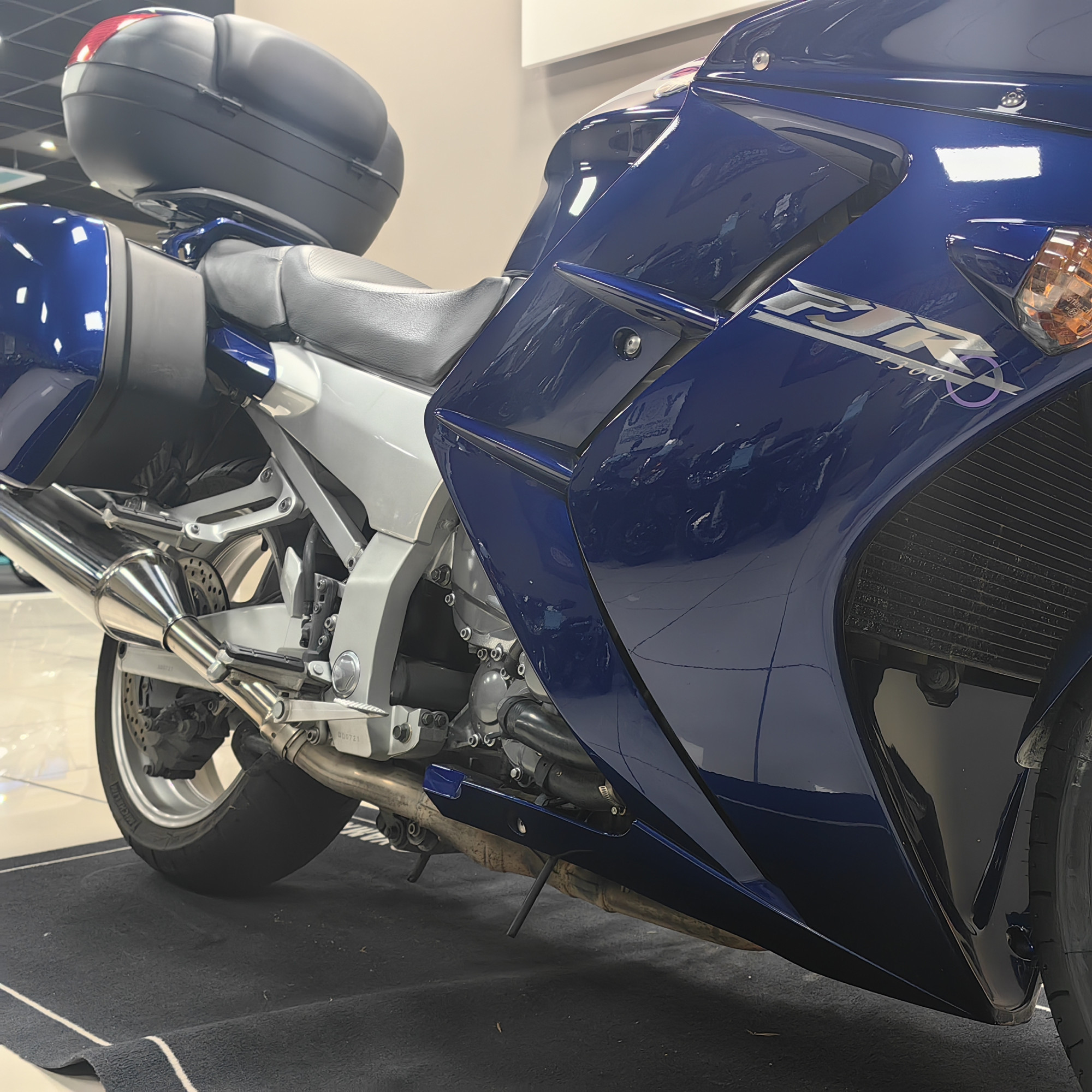 YAMAHA FJR 1300 – Image 8